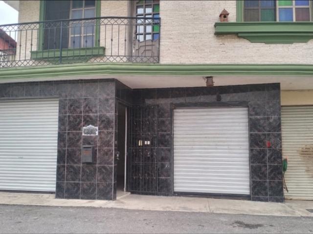 Local Los Pinos