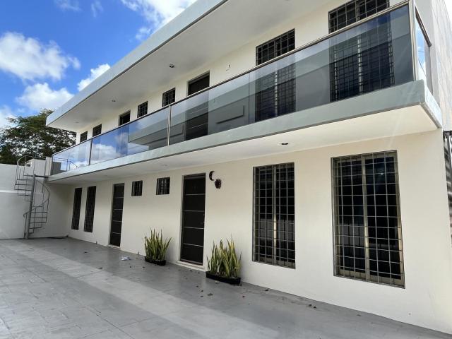 LOCAL / OFICINA / CONSULTORIO EN RENTA AL NORTE DE MERIDA, ENTREGA INMEDIATA