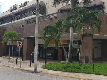 Local Playa del Carmen