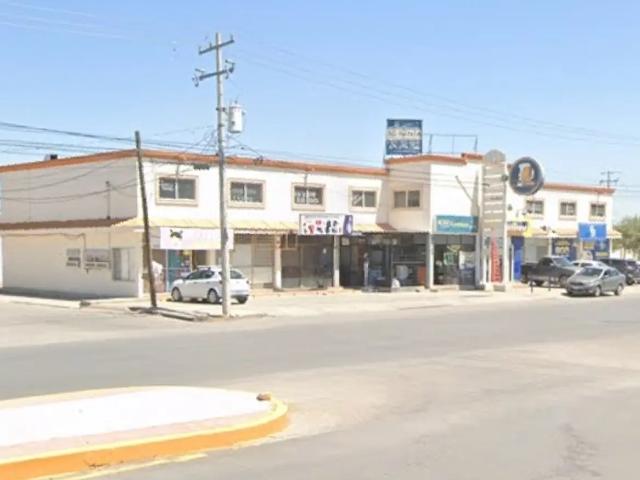 Local planta alta sobre calzada gomez morin 600 mts