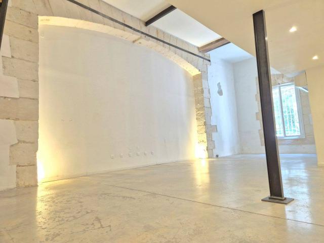 Local professionnel de caractère – 85 m² – Montpellier Clémenceau / Rondelet
