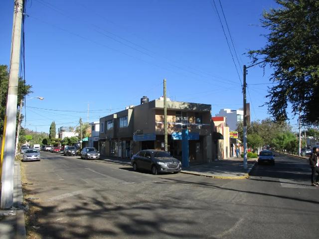 Local que puede ser usado como local, oficina o bodega en renta Las Aguilas a dos cuadras TV Azteca