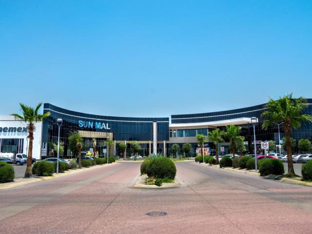 Local renta en plaza Sun Mall en el Cortijo de Hermosillo, Sonora