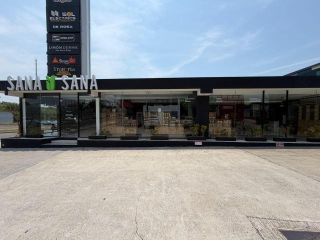 Local Riviera Veracruzana. Av. La Matoza 7, 95264 Playas del Conchal, Ver