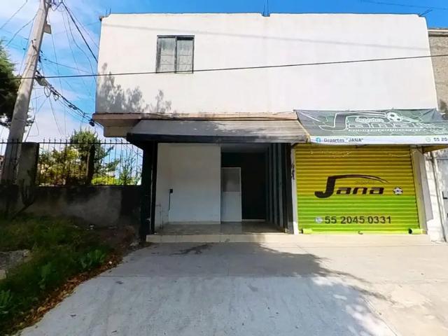 Local sobre avenida en zona comercial