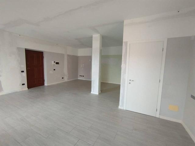 Palazzina commerciale in vendita a Vicoforte