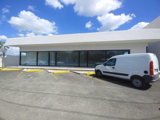 LOCALES COMERCIALES EN EXCELENTE UBICACI?N EN RENTA, CHOLUL