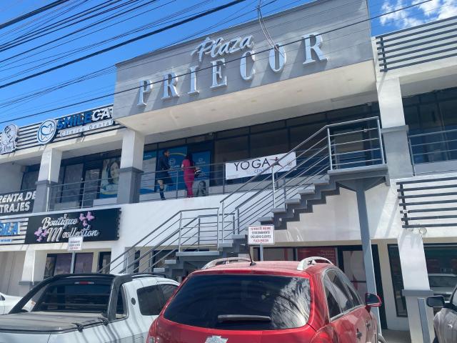 LOCALES COMERCIALES EN RENTA PLANTA ALTA 70 y 86 m2