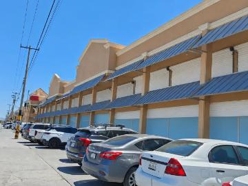 Locales Comerciales en Renta sobre Blvd. Valdés Sánchez, frente a Plaza Patio Saltillo