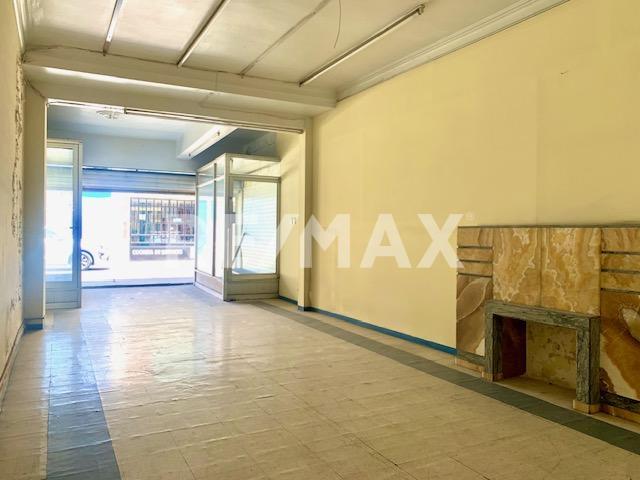 Locales comerciales 3 en venta en el centro de la ciudad