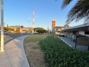 LOCALES EN PARQUE INDUSTRIAL QUERETARO