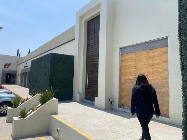 LOCALES EN RENTA DESDE 100M2 EN ALBA ROJA, ZONA CON ALTO TRAFICO