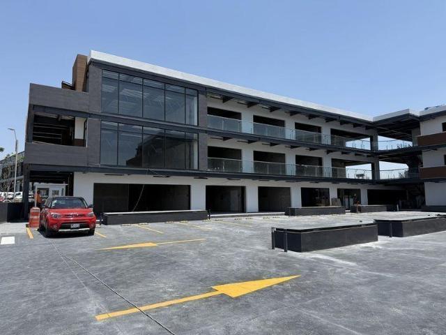 Locales en Renta en Plaza Quiwi Center La Condesa 59.7 m? | Local 2 | Juriqui