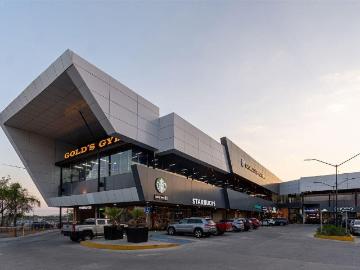 LOCALES EN RENTA PLAZA GARZA SADA