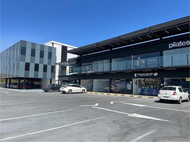 Locales en venta o renta en Fray Junipero Serra