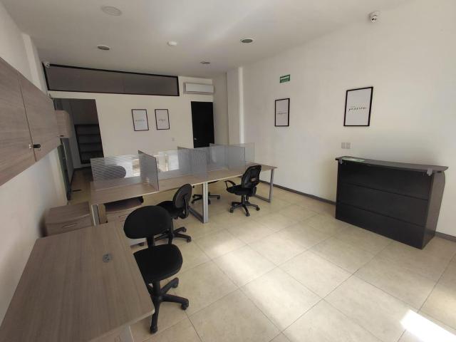 LOCALES EN VENTA EN PUNTA TULUM BLVD LUIS DONALDO COLOSIO