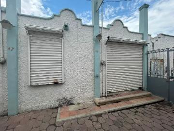 LOCALES EN VENTA EN PLAZA BONITA $340.000 cada uno