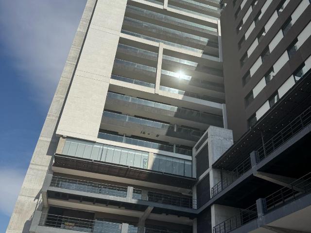 LOCALES EN VENTA EN TORRE SHIRO