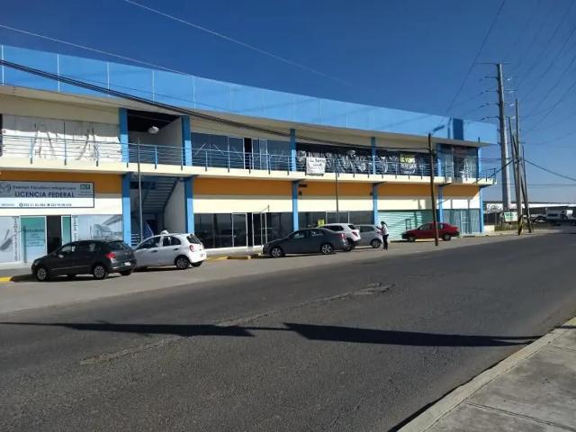 LOCALES DE OPORTUNIDAD EN VENTA PLAZA MOVAR, CUAUTLANCINGO? UBICACIÓN EN ESQUINA FRENTE FINSA