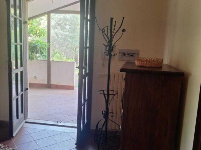 Località Valdaro 6 vani 240mq