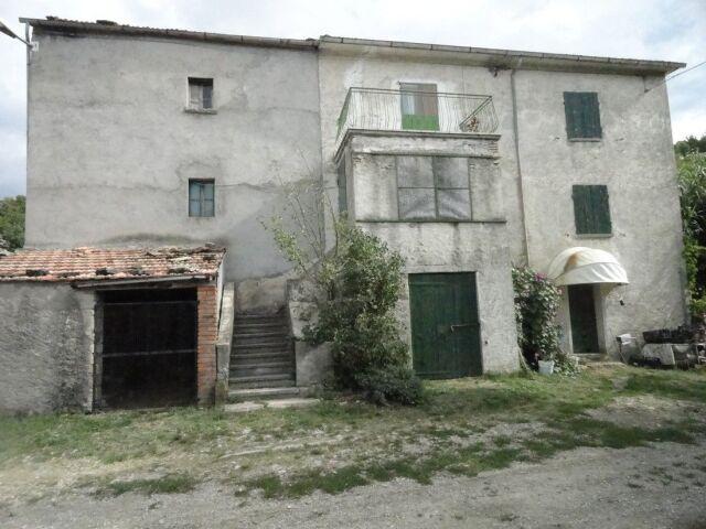 Località Antico Santa Maria 111 12 vani 298mq