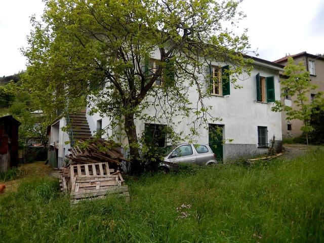Località Campobenedetto 8 vani 300mq