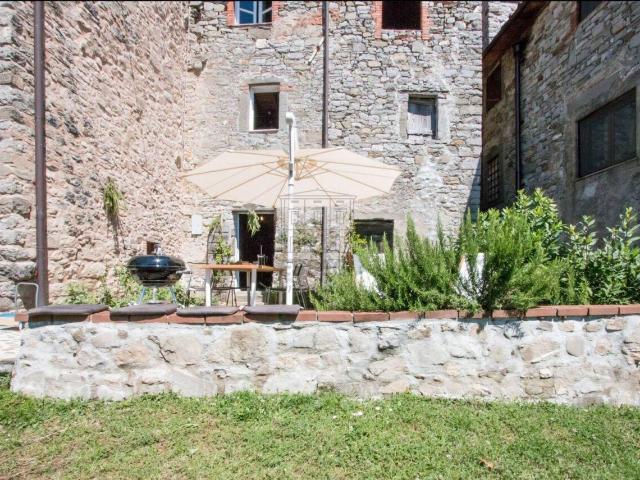 Località Carraia 7 5 vani 100mq