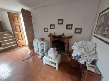 Località Castagneta quadrilocale 90mq