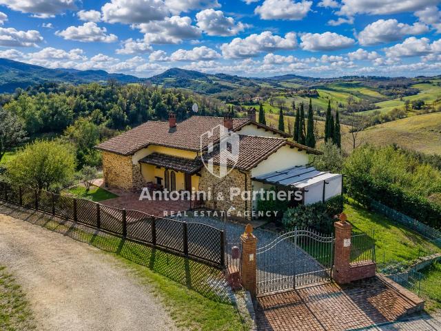 Località Casalalta 7 vani 275mq