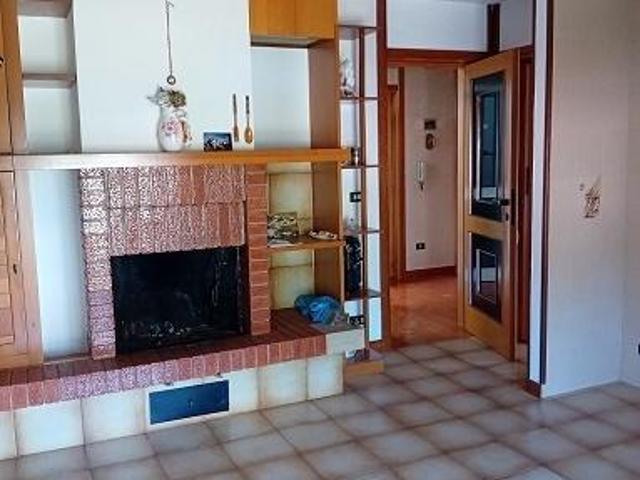 Località Comino 98 12 vani 250mq