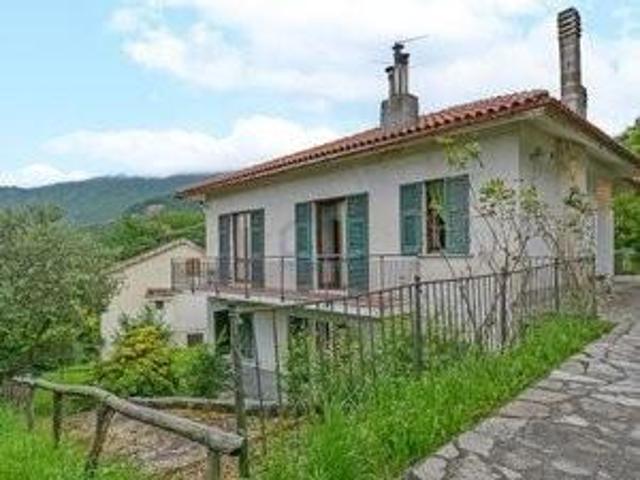 località corona 10 vani 240mq