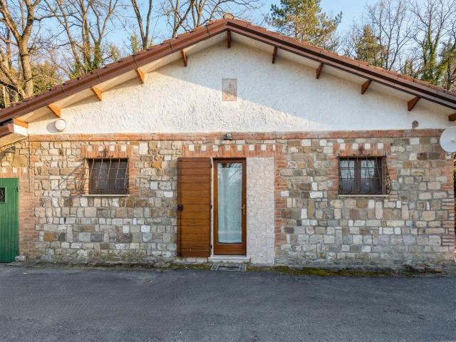 Località la Tagliata 408 5 vani 72mq