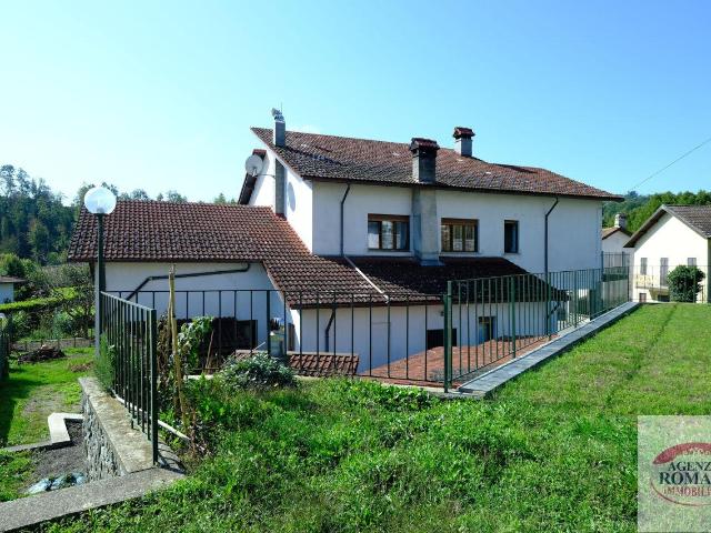 Localita´ Maddalena 4 13 vani 380mq