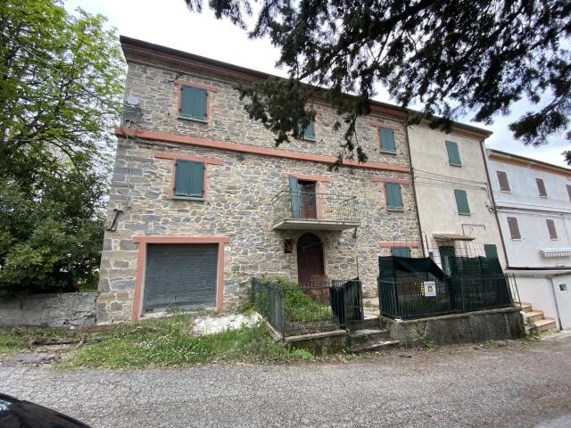 Località Maiano 34 7 vani 136mq