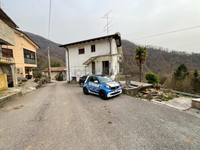 Località Molino 147 6 vani 180mq