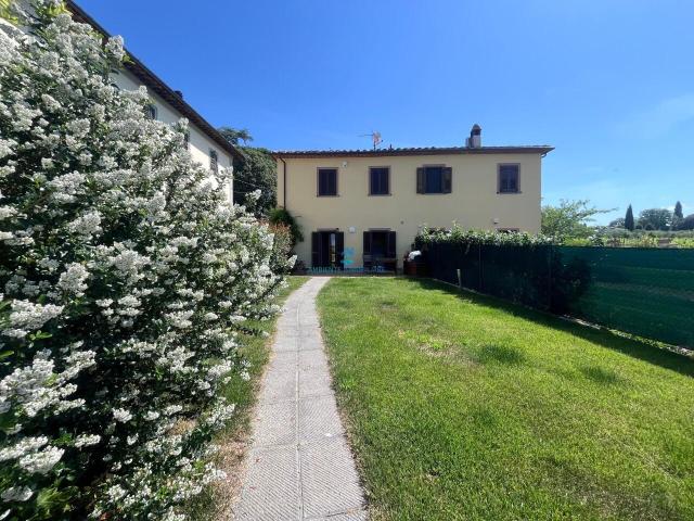Località Patrignone 8 vani 150mq