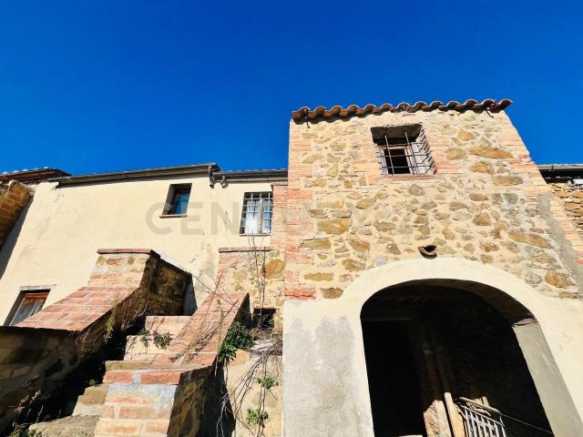 località podere pelacane snc 5 vani 126mq