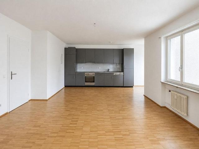 attraktive, grosszügige 3.5 Zimmerwohnung nähe Bahnhof SBB