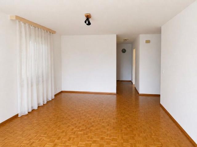 A louer magnifique appartement de 4.5 pièces au 3ème étage