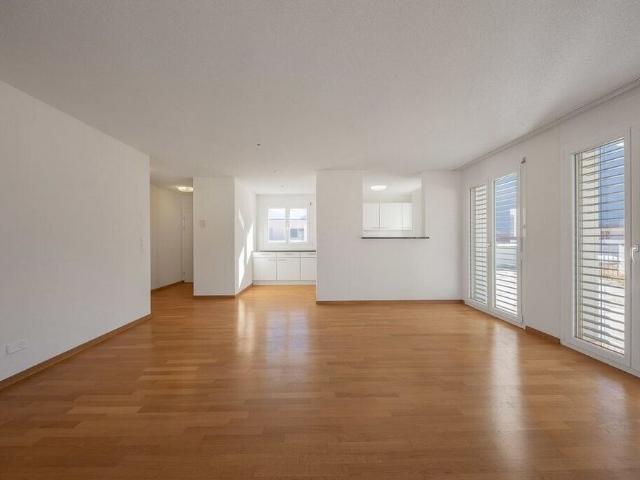 Central family apartment seeks new residents