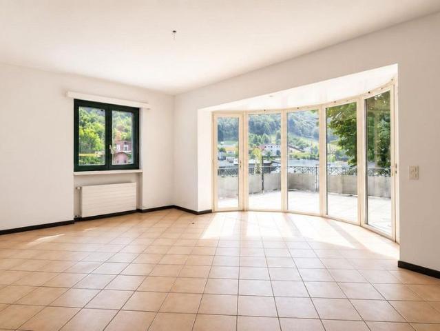 RIVERA – FOR RENT SPACIOUS 3.5 ROOM APARTMENT WITH TERRACE