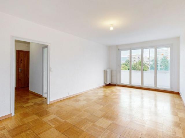 Joli appartement à Chêne Bourg !
