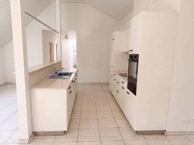 Spacious 4.5 room attic apartment with a light flooded ambiance in Frenkendorf – ideal for families or shared living