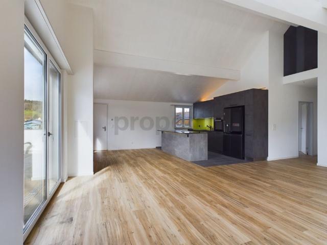 6.5 Zimmer Dachwohnung mit 33 m² Dachterrasse, Smart Home und Minergie in Neftenbach