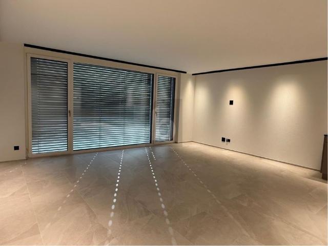 FIRST RENTAL: CENTRAL AND STYLISH 2.0 RESERVED