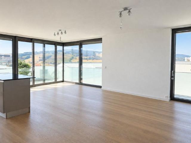 4.5 room attic apartment with terrace in Bulle