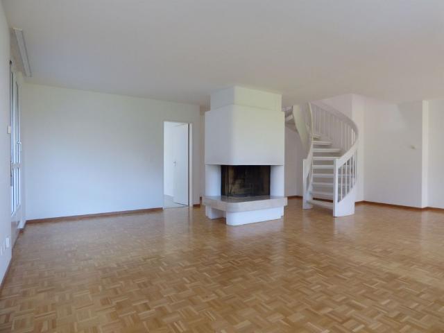 Roof top maisonette apartment in a quiet location