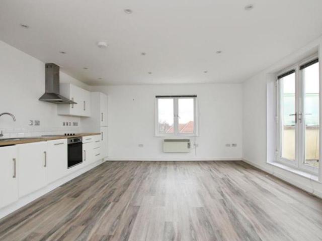 Located on Salisbury Road walking distance to Page Park, is this two double bedroom top floor apartment offered to the market unfurnished Set on the top floor with both stairs and lift access is this unique apartment