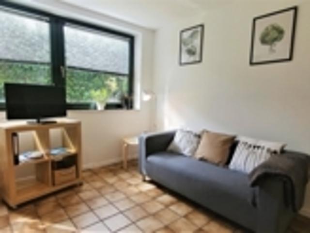 Located on the southern edge of Hamburg: ground floor 3 room apartment!