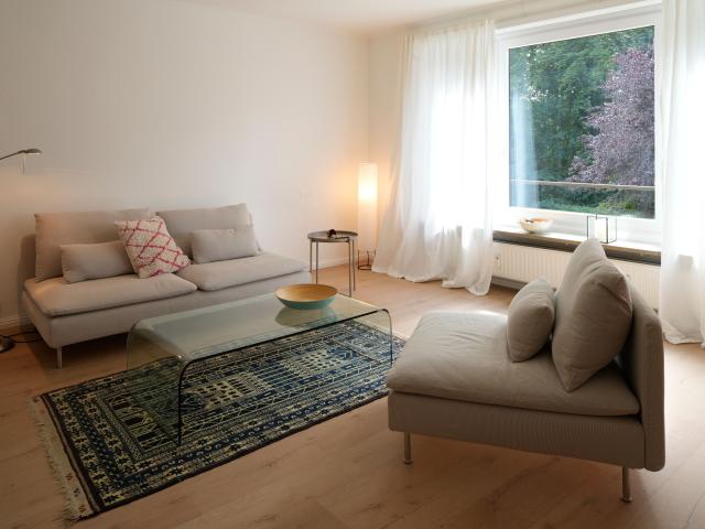 Located in a prime location, fully renovated, furnished 3‑room apartment 90 m² for temporary rent – close to the Alster / Hamburg‑Uhlenhorst
